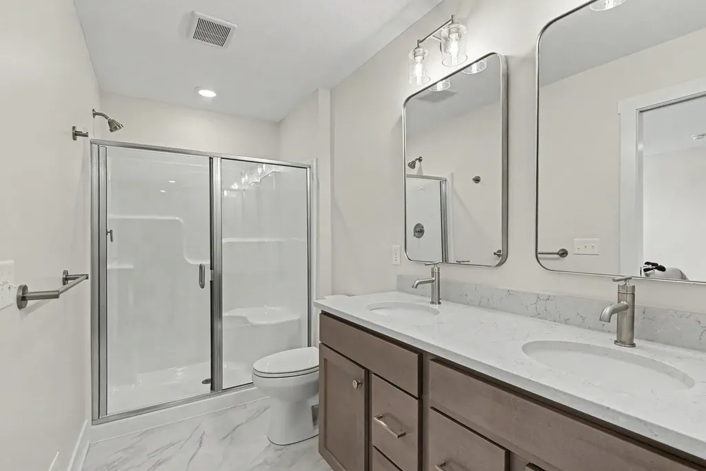 6599 Bellflower Drive SW Zeeland Charter Township MI 49464