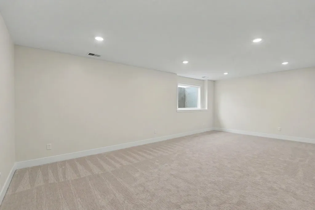 6599 Bellflower Drive SW Zeeland Charter Township MI 49464