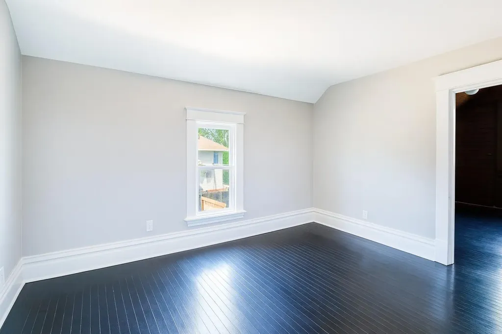 1517 James Street Kalamazoo City MI 49001