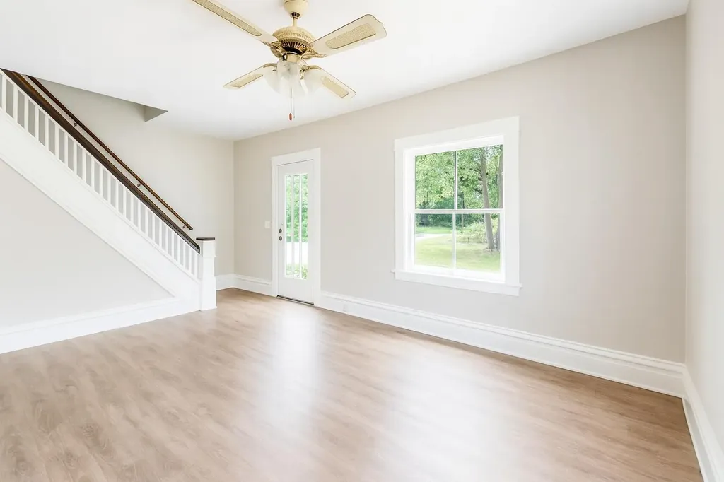 1517 James Street Kalamazoo City MI 49001