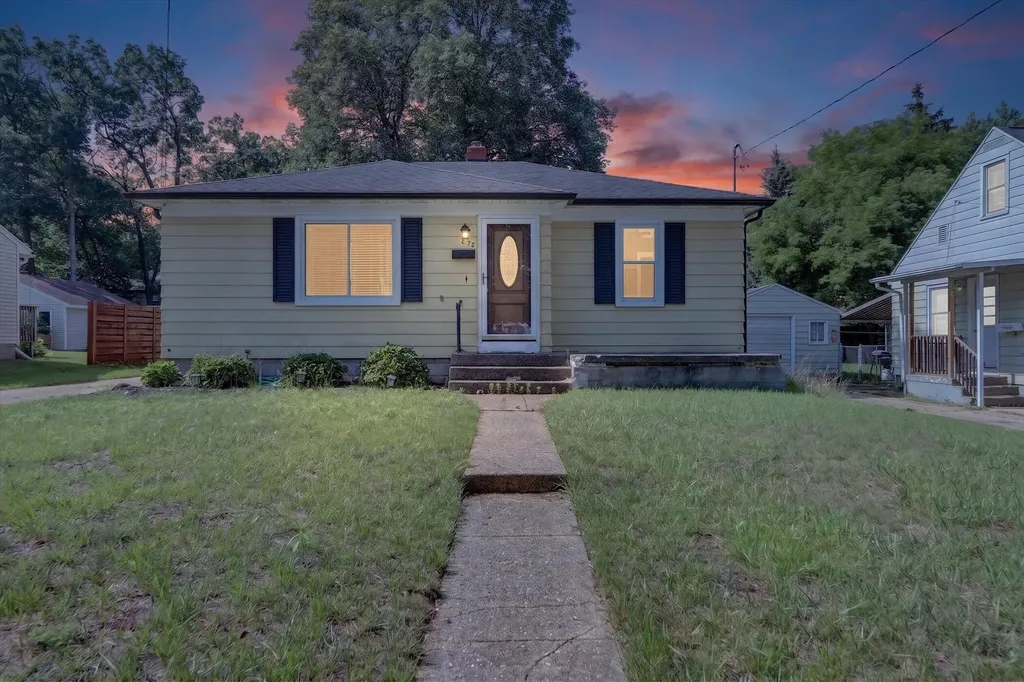 650 Marcia Street SW Wyoming City MI 49509