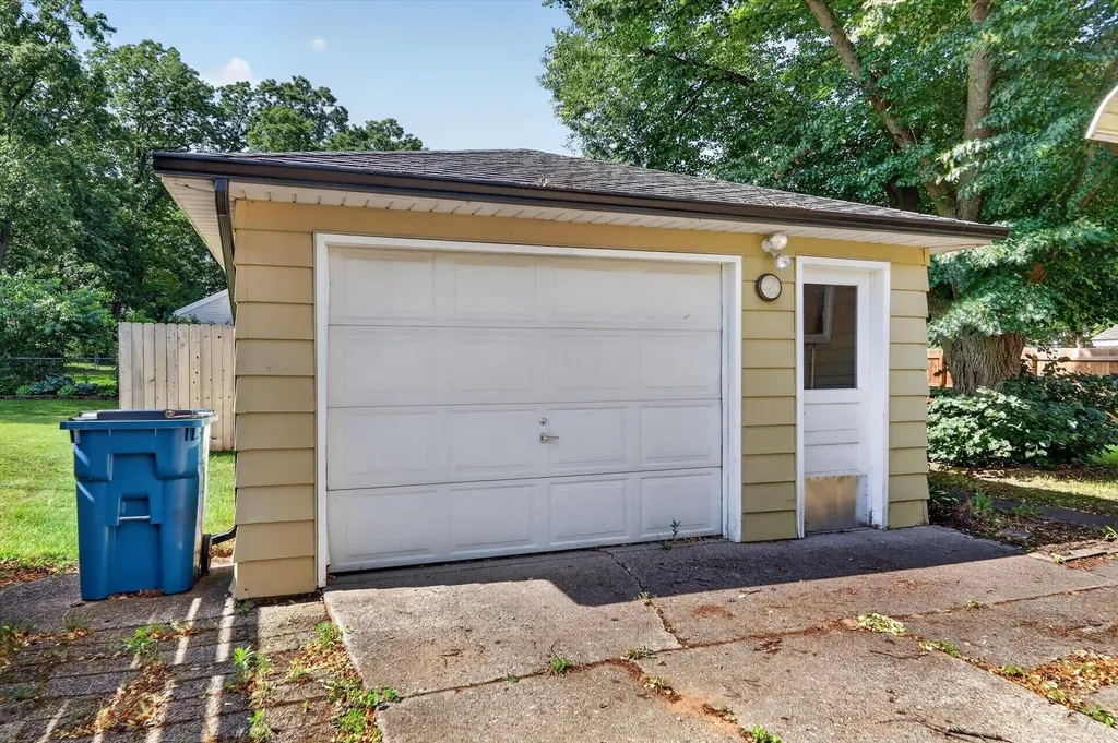 650 Marcia Street SW Wyoming City MI 49509