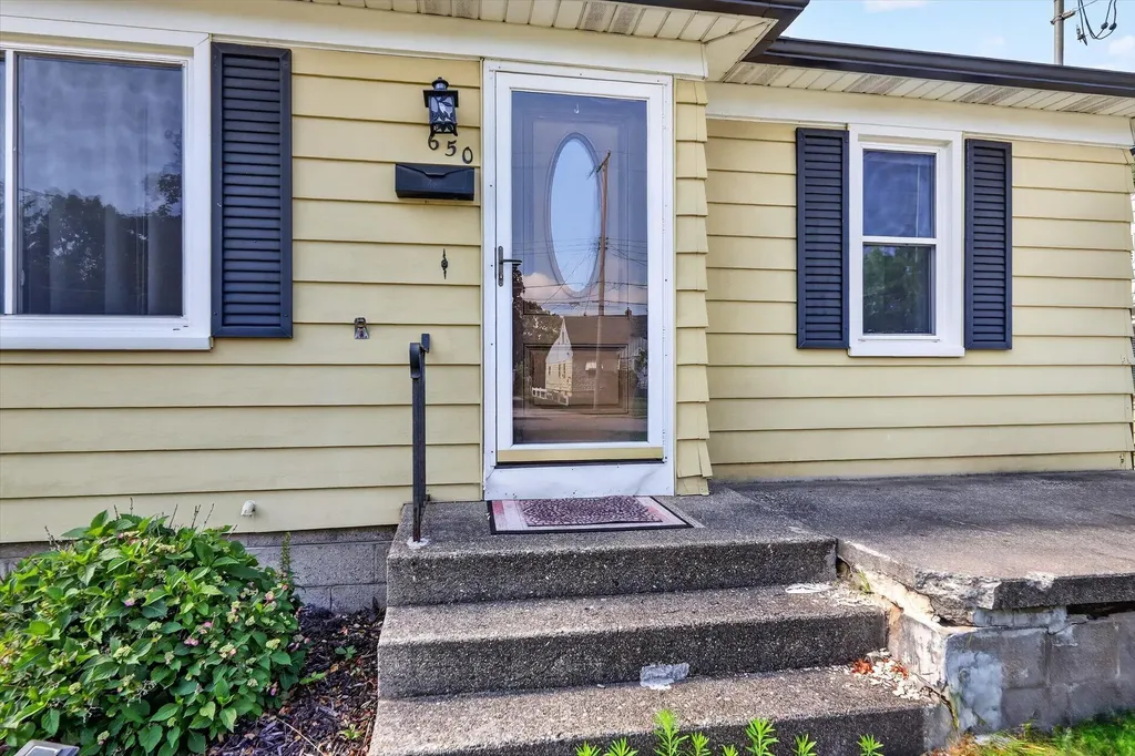 650 Marcia Street SW Wyoming City MI 49509
