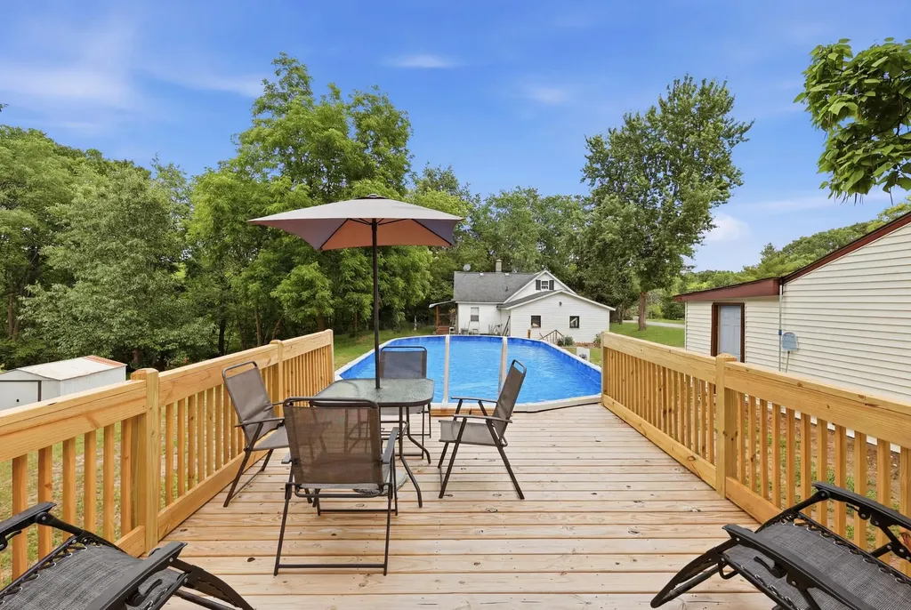 347 6 Mile Road NW Alpine Township MI 49321