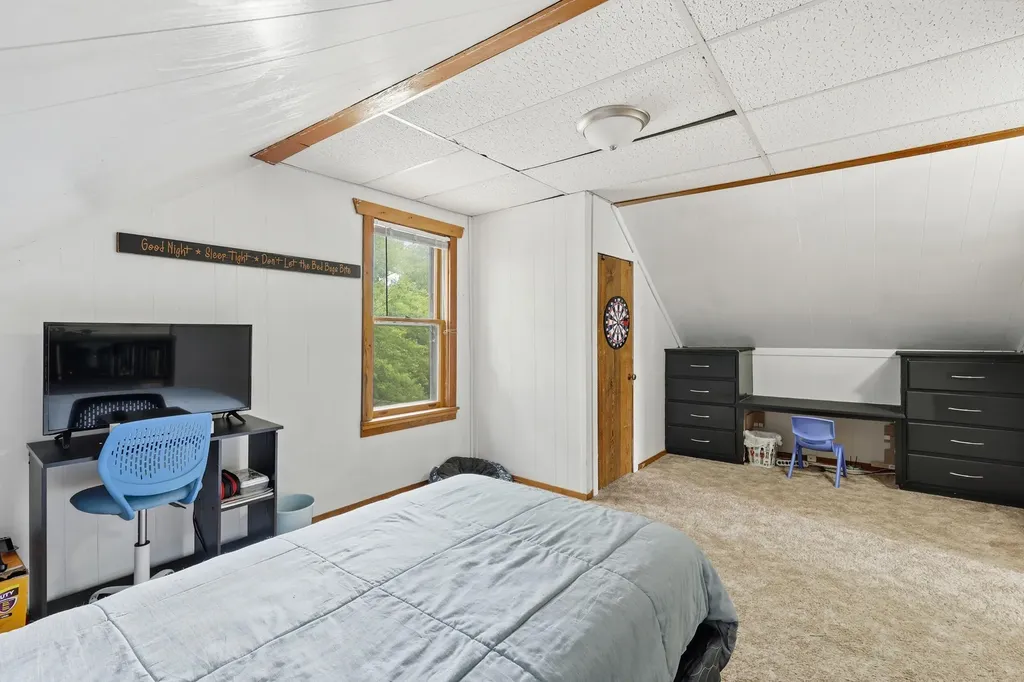 347 6 Mile Road NW Alpine Township MI 49321