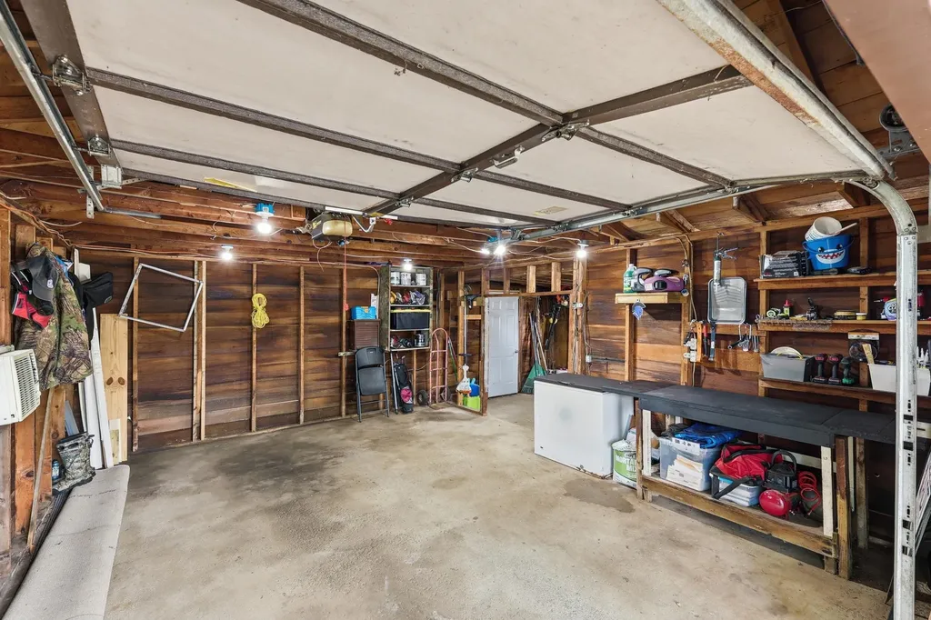 347 6 Mile Road NW Alpine Township MI 49321