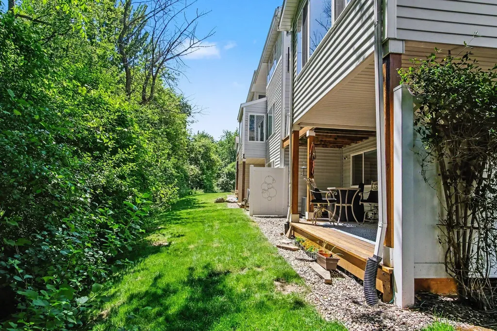 850 Pinnacle Run Drive SE Grand Rapids Charter Township MI 49546