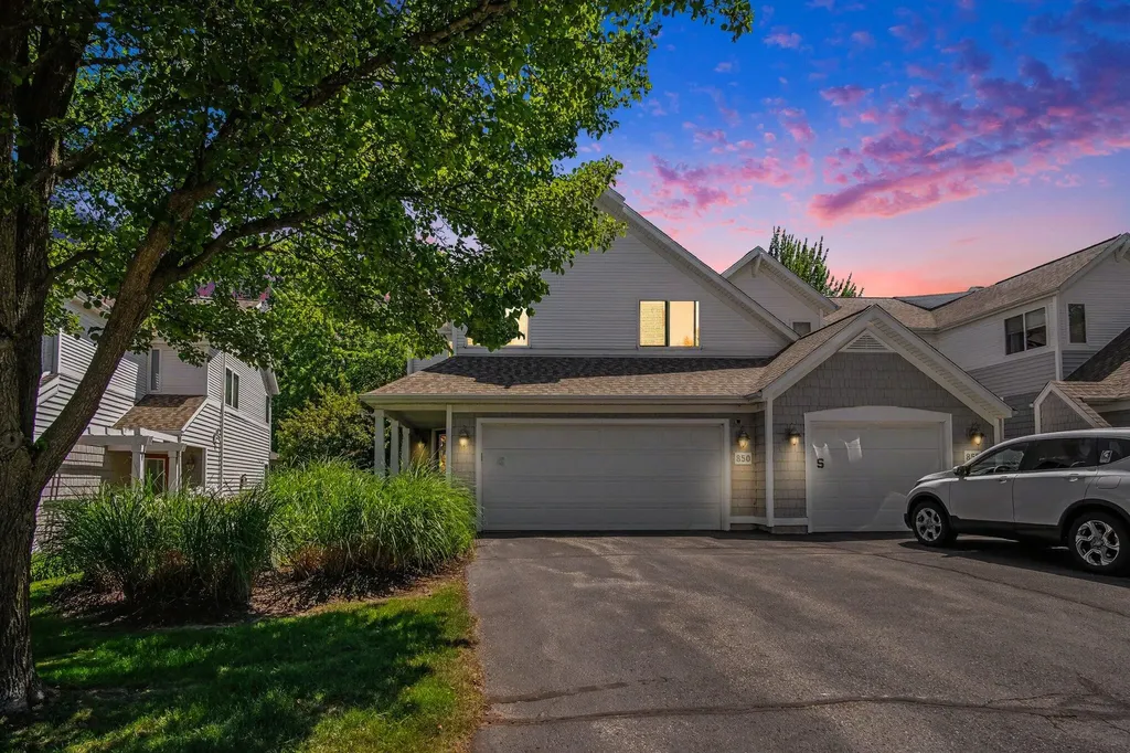 850 Pinnacle Run Drive SE Grand Rapids Charter Township MI 49546