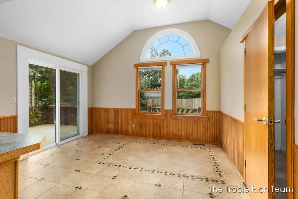 227 E Division Street NE Rockford City MI 49341