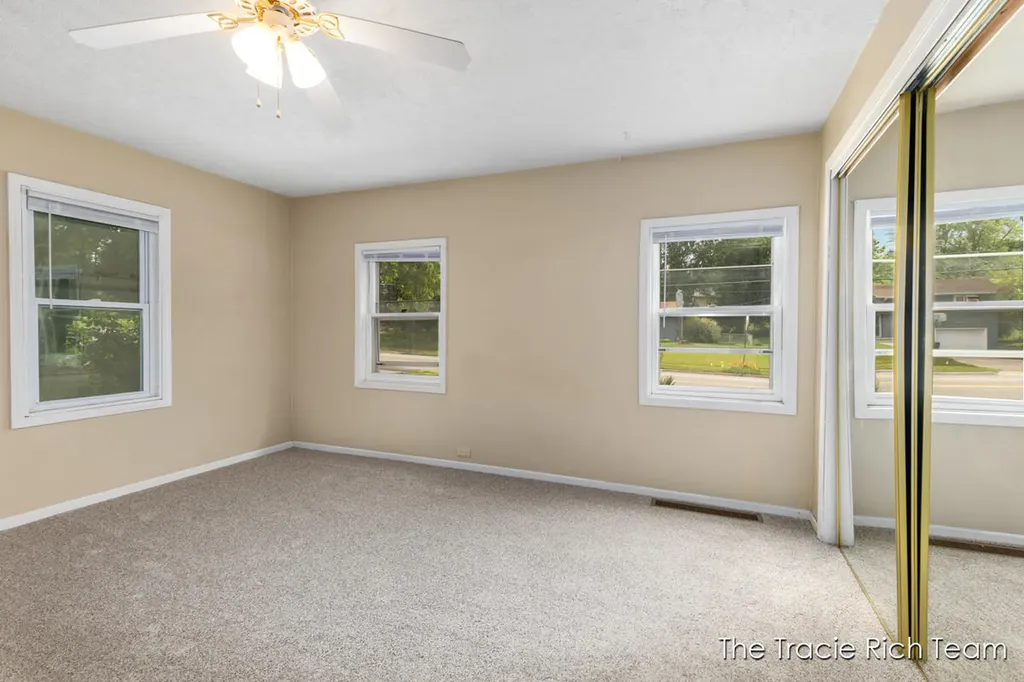 227 E Division Street NE Rockford City MI 49341