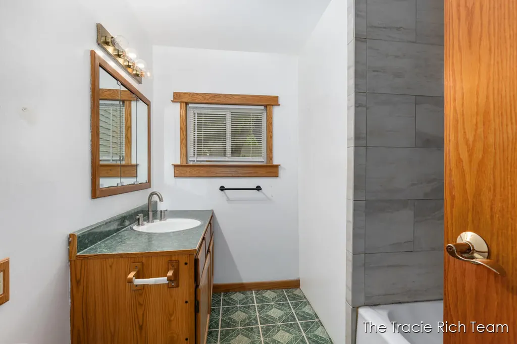 227 E Division Street NE Rockford City MI 49341
