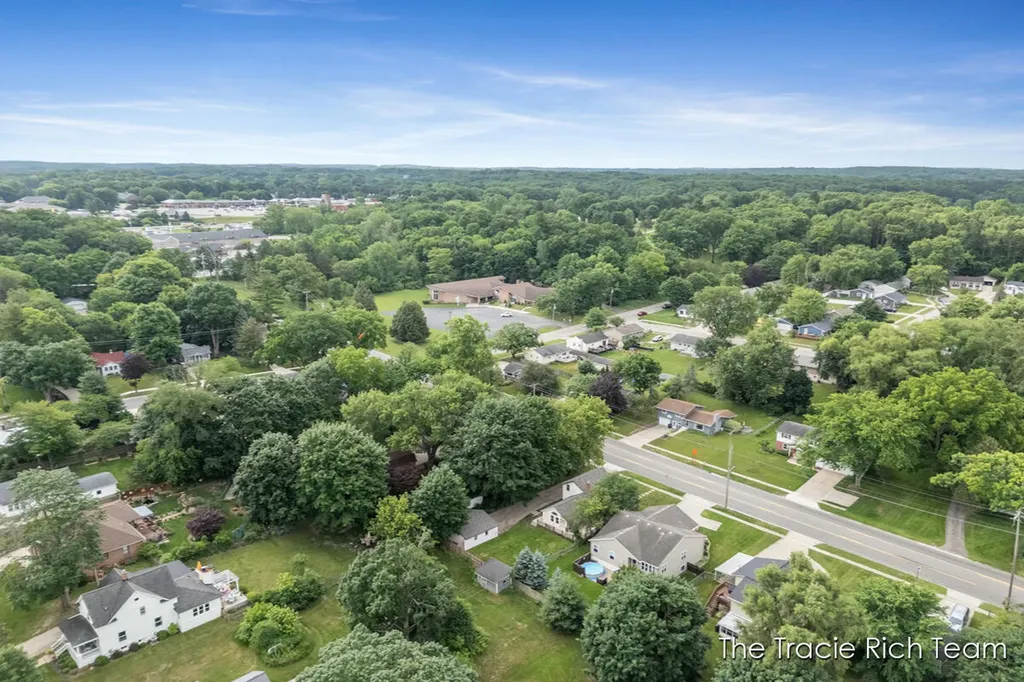 227 E Division Street NE Rockford City MI 49341