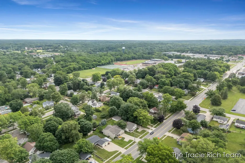 227 E Division Street NE Rockford City MI 49341