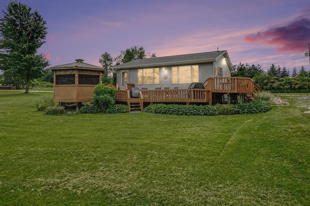 3452 W Lake Drive Orient Township MI 49679