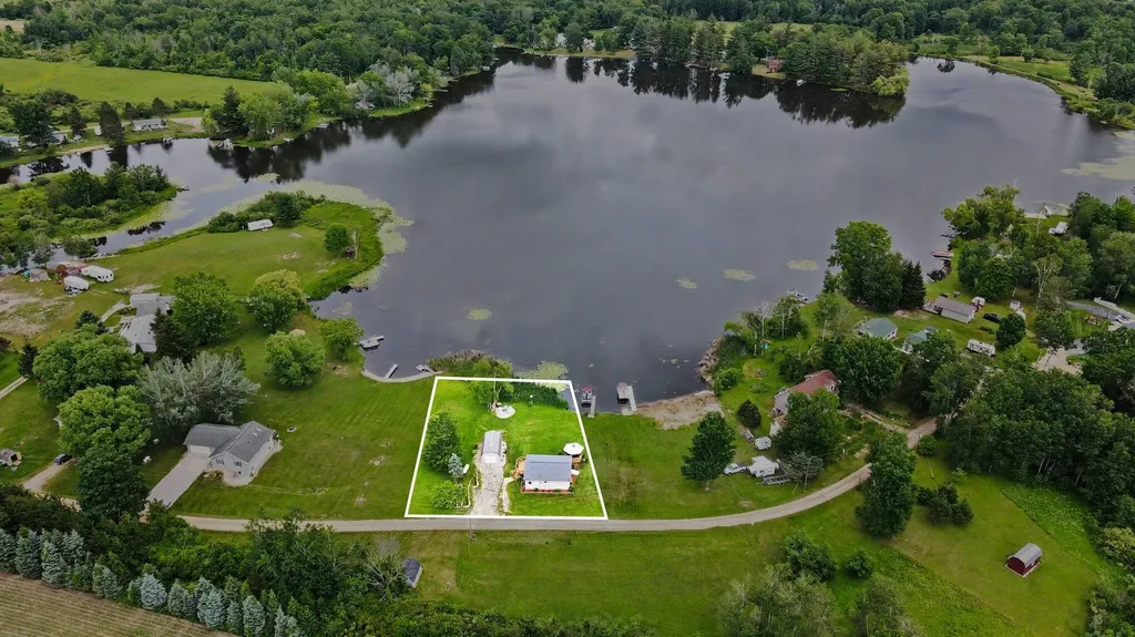 3452 W Lake Drive Orient Township MI 49679