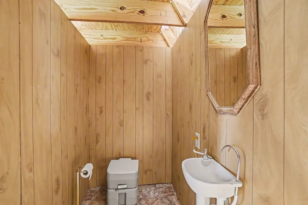 3452 W Lake Drive Orient Township MI 49679