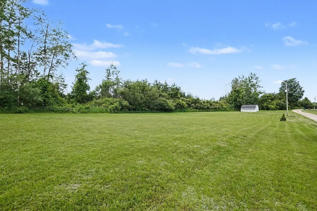 3452 W Lake Drive Orient Township MI 49679