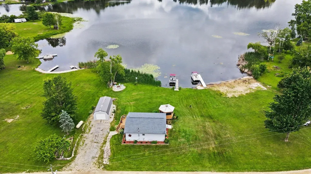 3452 W Lake Drive Orient Township MI 49679