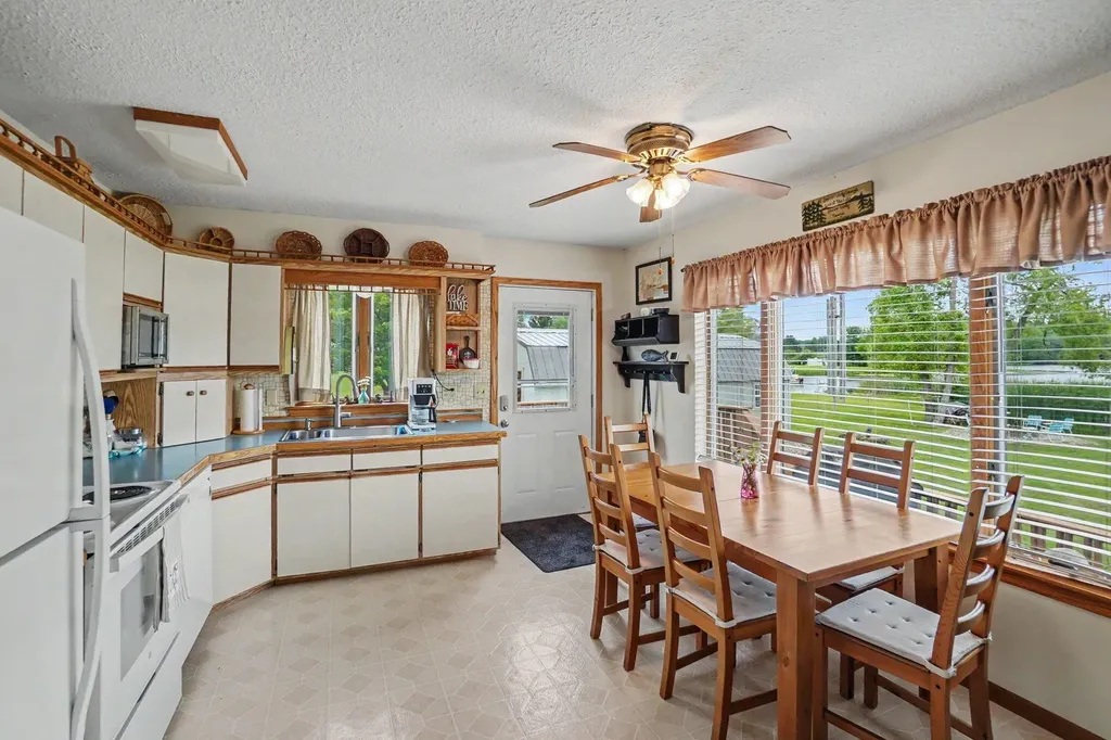 3452 W Lake Drive Orient Township MI 49679