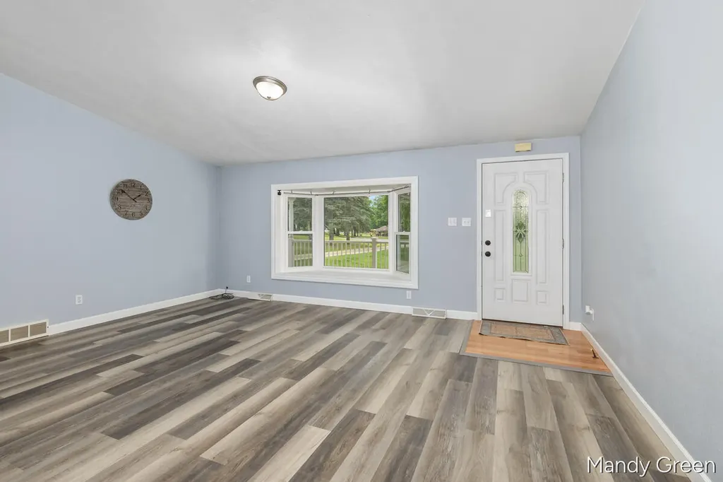518 N Williams Street Carson City City MI 48811