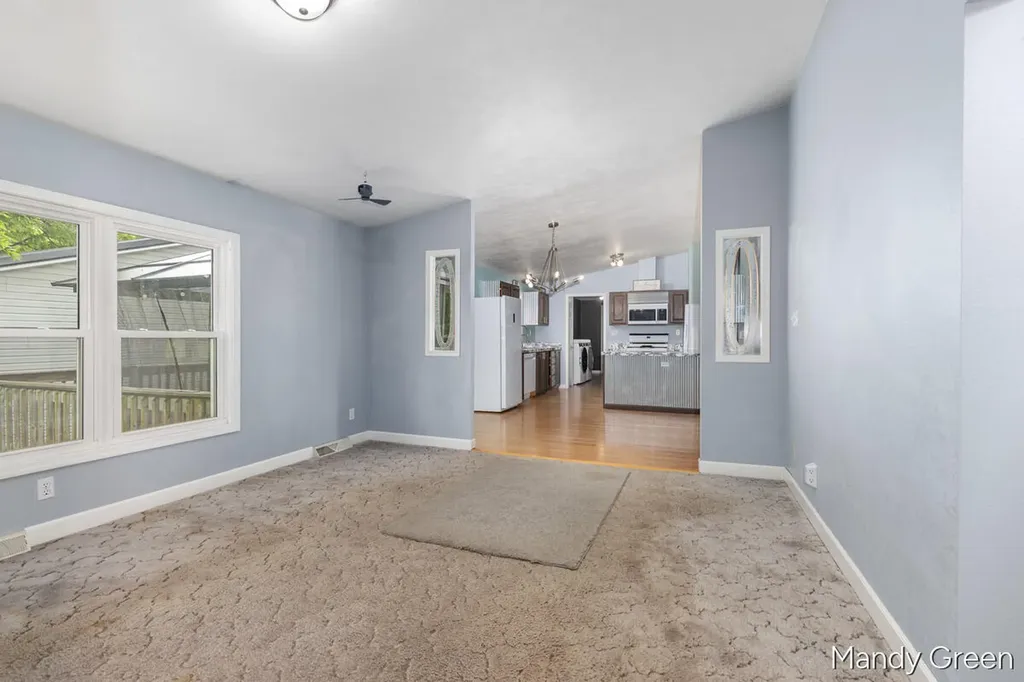 518 N Williams Street Carson City City MI 48811