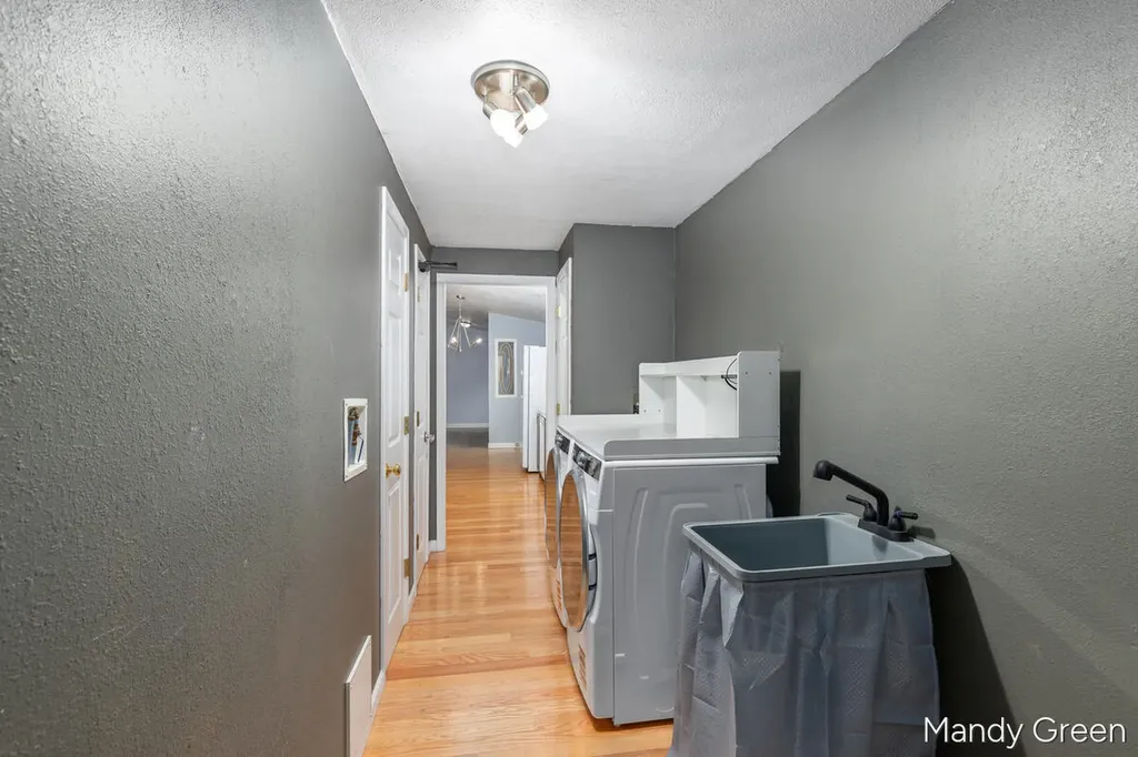 518 N Williams Street Carson City City MI 48811