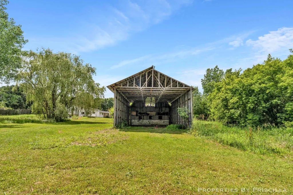 16134 Peach Ridge Avenue NW Tyrone Township MI 49330