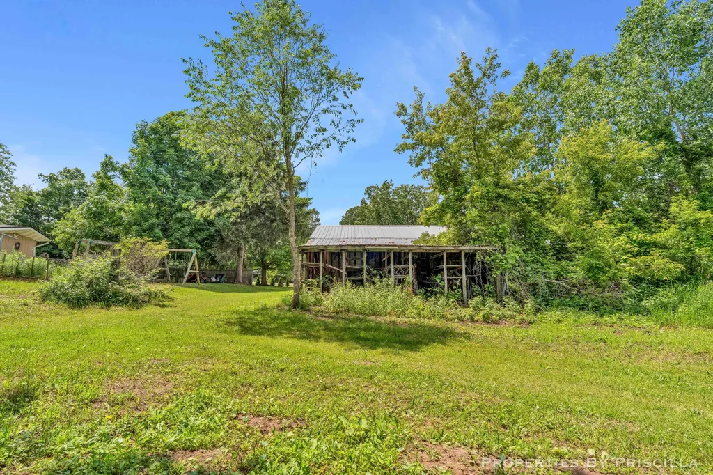 16134 Peach Ridge Avenue NW Tyrone Township MI 49330