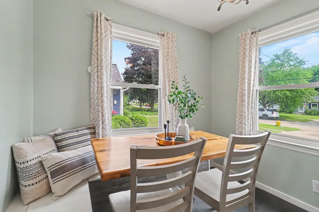 1055 Kelsey Street NE Grand Rapids City MI 49505