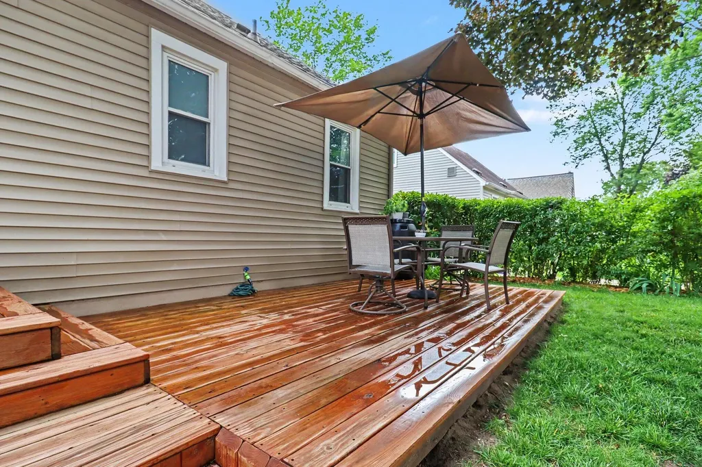 1055 Kelsey Street NE Grand Rapids City MI 49505