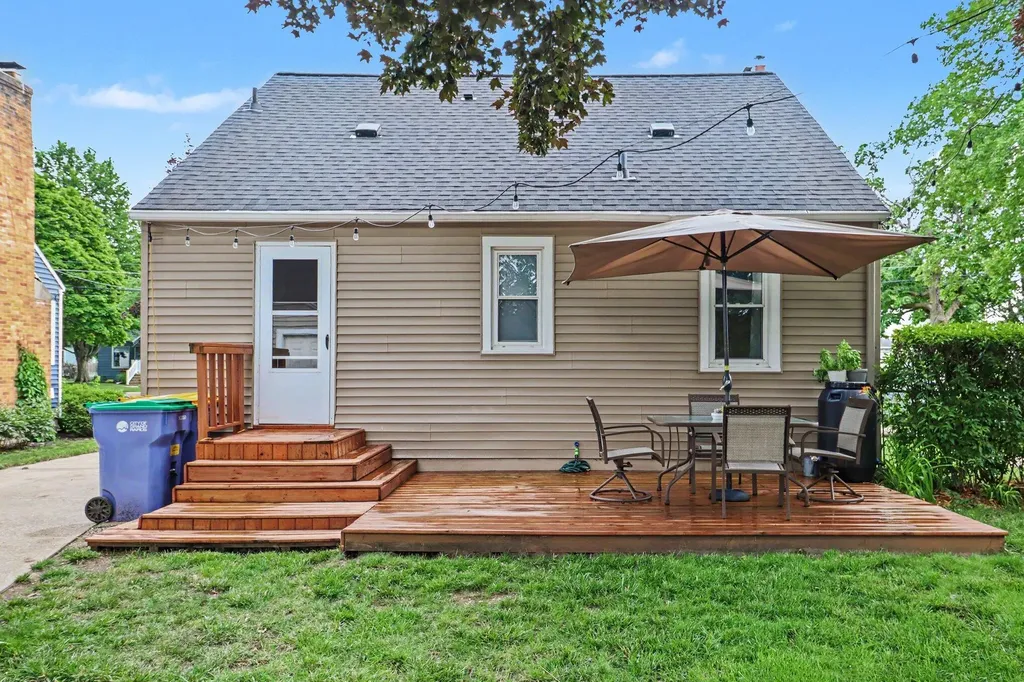 1055 Kelsey Street NE Grand Rapids City MI 49505