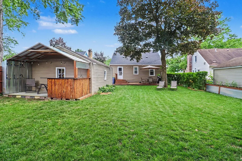 1055 Kelsey Street NE Grand Rapids City MI 49505