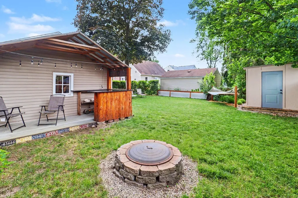 1055 Kelsey Street NE Grand Rapids City MI 49505
