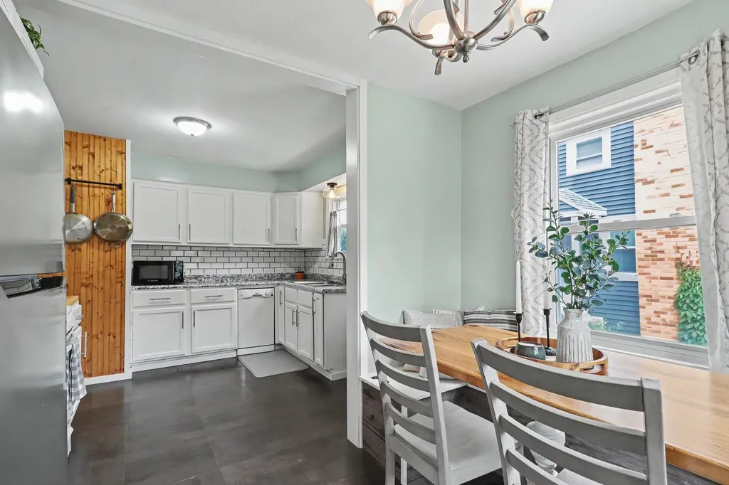1055 Kelsey Street NE Grand Rapids City MI 49505