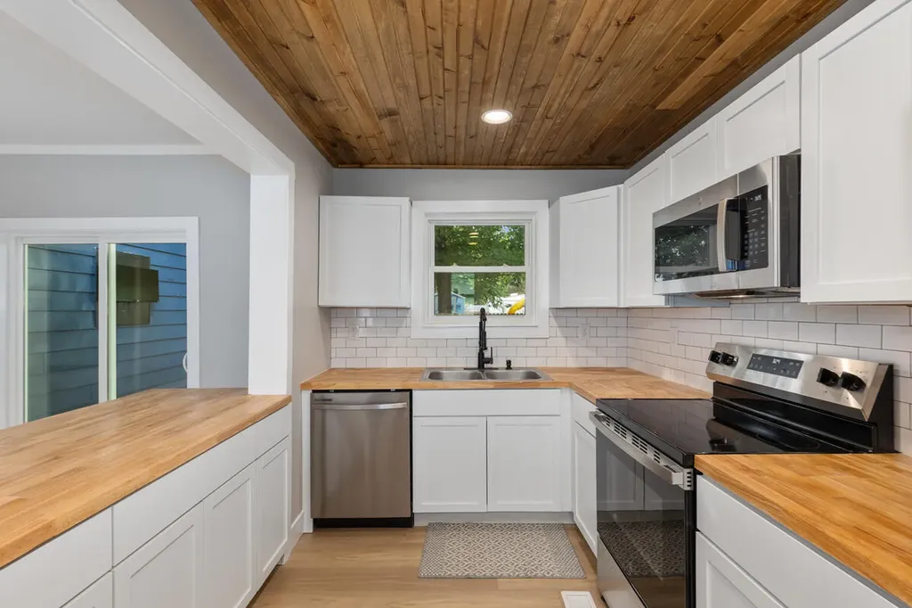 991 E Allegan Street Martin Township MI 49070