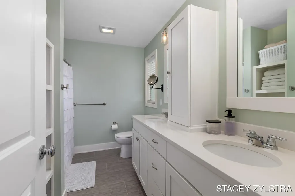 7904 Greendale Drive SE Gaines Charter Township MI 49315