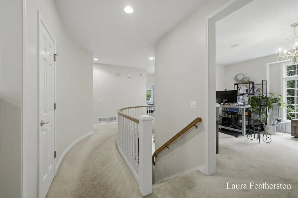 2291 Burton Pines Drive SE Kentwood City MI 49546