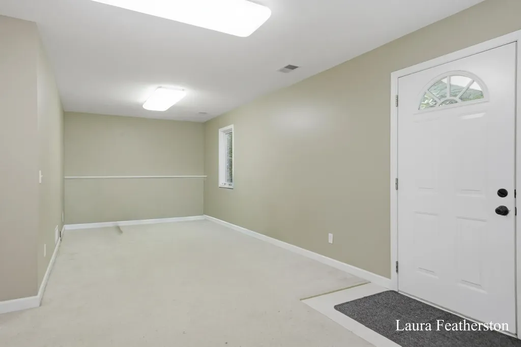2291 Burton Pines Drive SE Kentwood City MI 49546