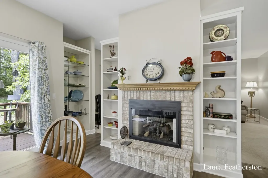 2291 Burton Pines Drive SE Kentwood City MI 49546