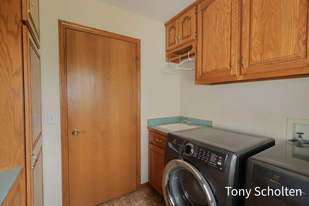 3890 Sundial Avenue Jamestown Charter Township MI 49426