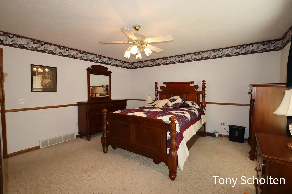 3890 Sundial Avenue Jamestown Charter Township MI 49426