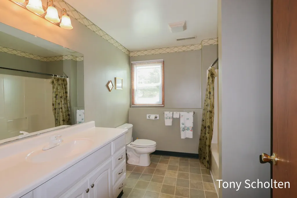 3890 Sundial Avenue Jamestown Charter Township MI 49426