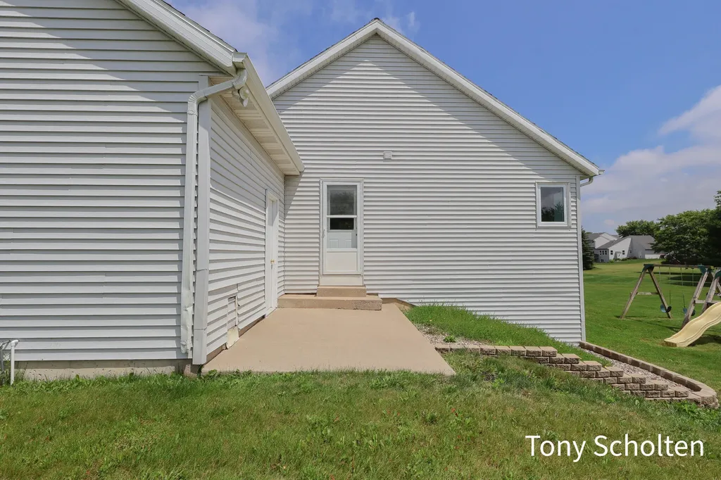 3890 Sundial Avenue Jamestown Charter Township MI 49426