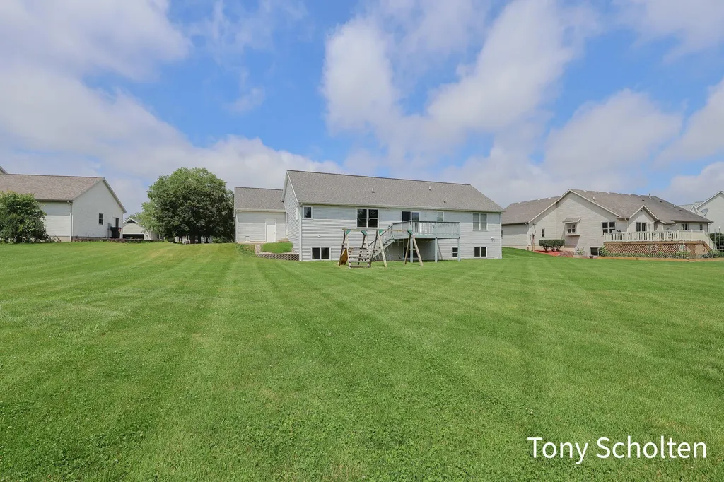 3890 Sundial Avenue Jamestown Charter Township MI 49426