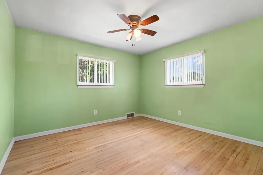 17448 Veronica Avenue Eastpointe City MI 48021