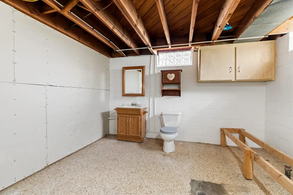 17448 Veronica Avenue Eastpointe City MI 48021