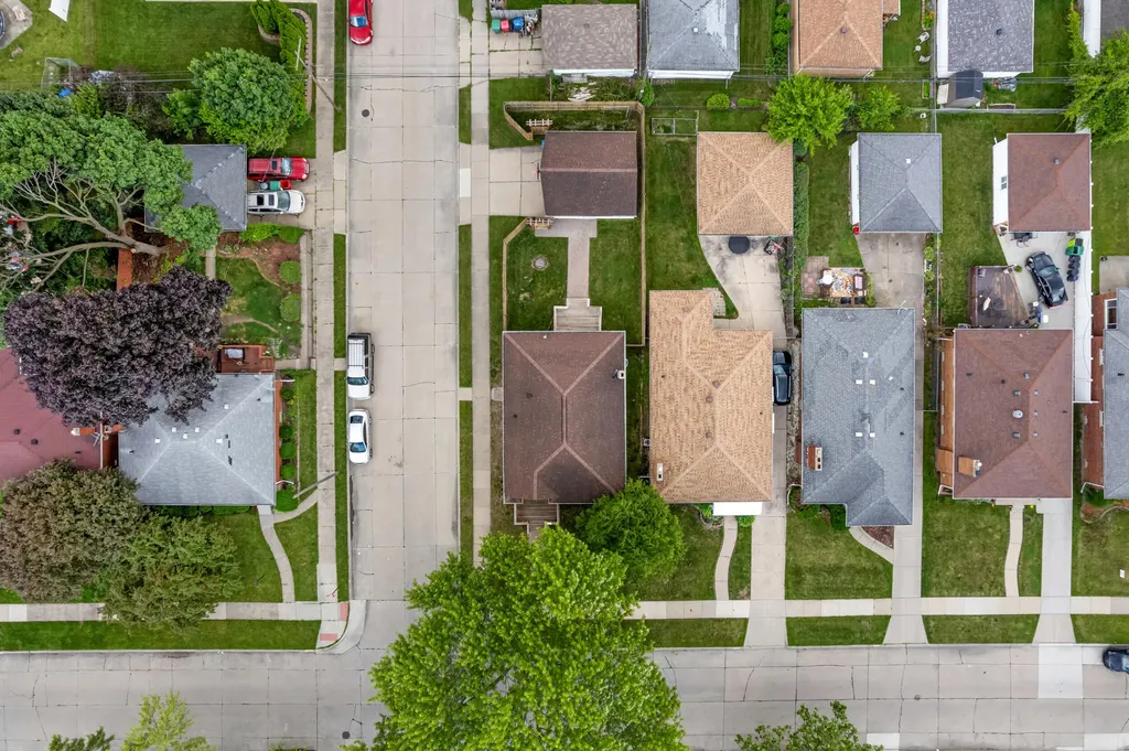 17448 Veronica Avenue Eastpointe City MI 48021