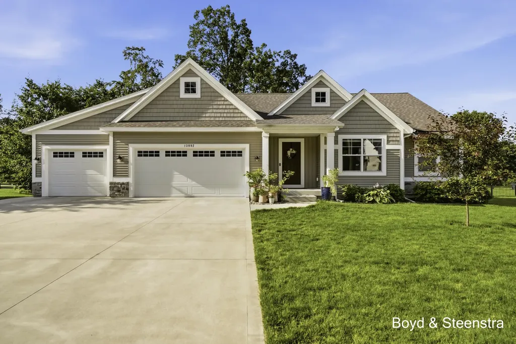 13092 Boulderway Trail Grand Haven Charter Township MI 49417