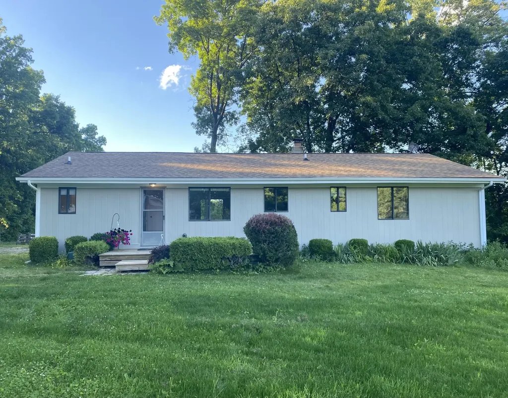 11229 W Snows Lake Road Eureka Township MI 48838