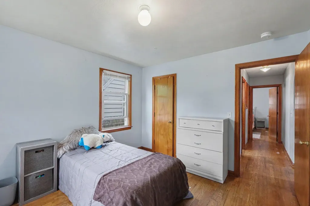 227 Leyden Avenue SW Grand Rapids City MI 49504